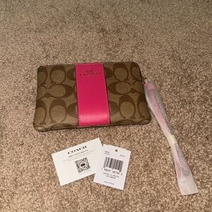 Coach Corner Zip Wristlet